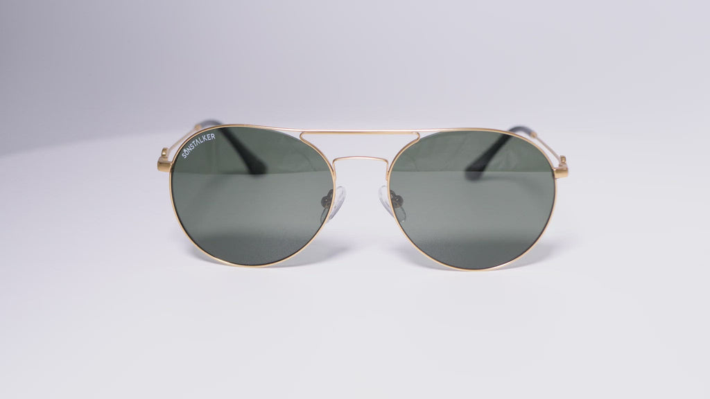 This is a stylish, oversized, aviator-style frame, finished with brilliant polarized TAC lenses. This frame delivers epic crystal clear vision fit for every adventure and provides an impressive 400UV protection.